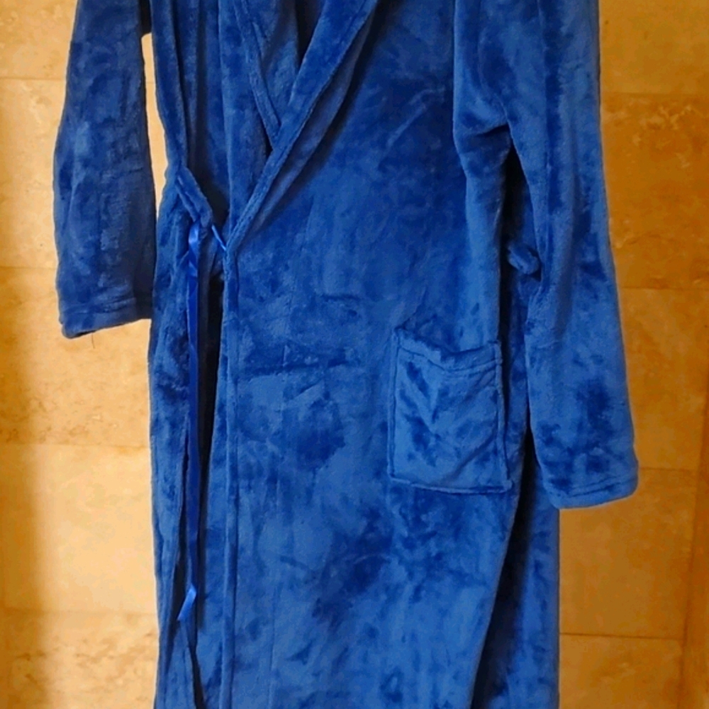 Ross Michael's Bathrobe